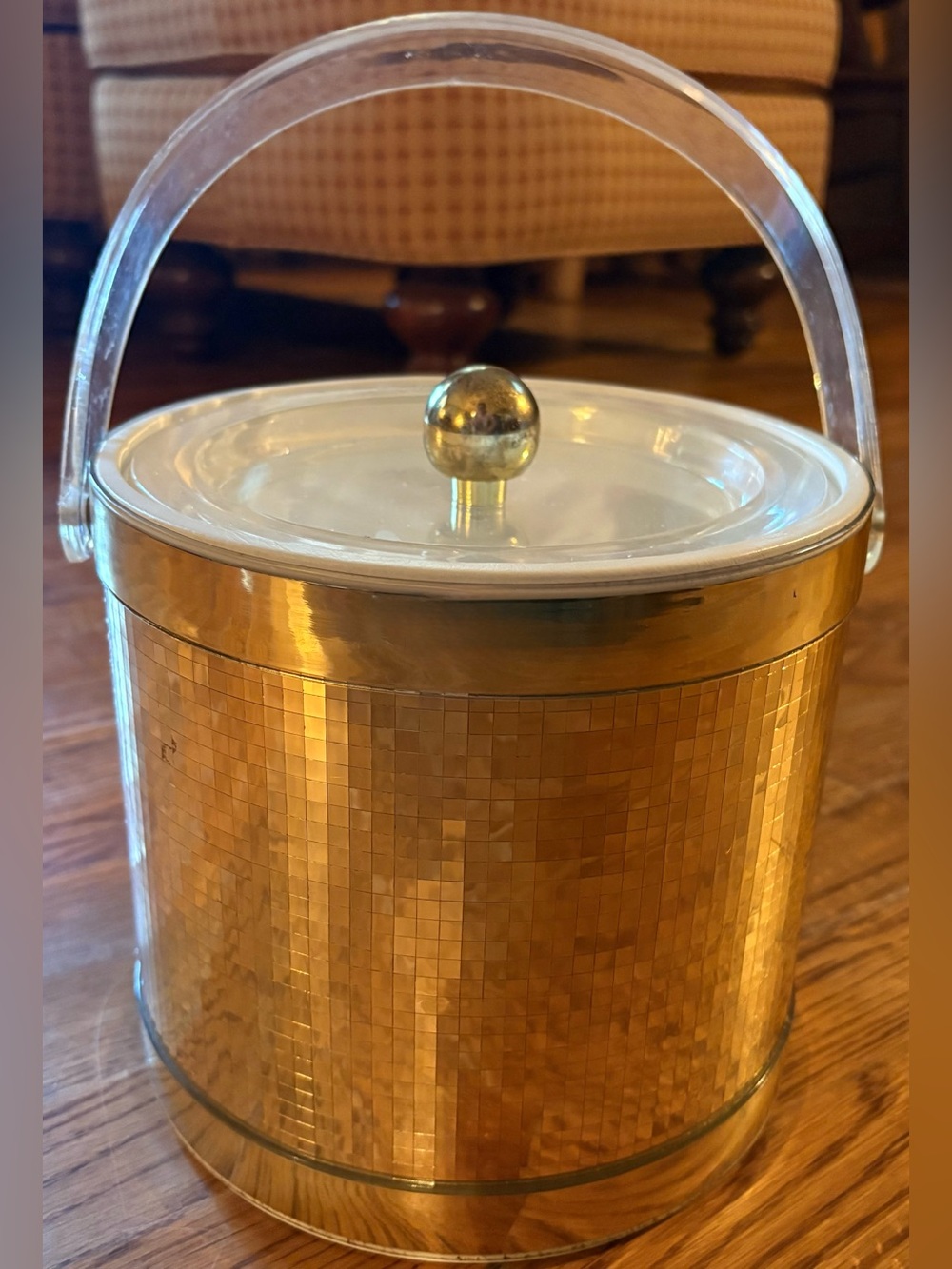 Georges  Briard ice bucket In Gold w/ Lucite Handle And Lid, Vintage